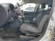2011 Jeep Compass z VIN 1J4NT1FA9BD289968, wystawiony jako Copart lot #68313965 z przebiegiem 152 935 mil mil oraz Szkoda całkowita • Salvage title. Historia ofert i sprzedaży dostępna na DreamBid. Obrazek 7.