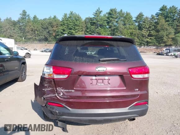 2018 Kia Sorento LX with VIN 5XYPG4A59JG359404, listed as a IAAI auction lot 42931438 with 84,413 mi miles and . Bid and sale history available at DreamBid. Image 16.