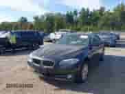 2012 BMW 5 Series 528i xDrive с VIN WBAXH5C58CDW06295, выставлен на аукционе IAAI как лот 43260107 с пробегом 150 804 миль миль и . История ставок и продаж доступна на DreamBid. Изображение 2.