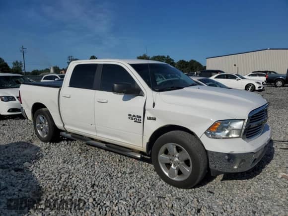 2019 Ram 1500 Lone Star z VIN 1C6RR6LT4KS613226, wystawiony jako Copart lot #70023675 z przebiegiem 207 396 mil mil oraz Szkoda całkowita • Salvage title. Historia ofert i sprzedaży dostępna na DreamBid. Obrazek 4.