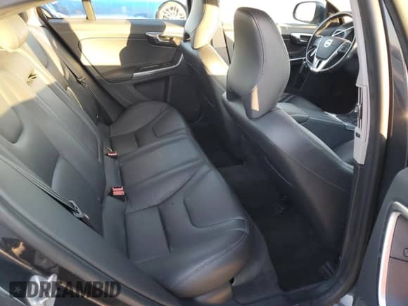 2015 Volvo S60 T5 Platinum с VIN YV1612TM1F1361171, выставлен на аукционе Copart как лот 36642793 с пробегом 58 929 миль миль и . История ставок и продаж доступна на DreamBid. Изображение 10.