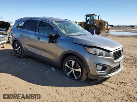 2016 Kia Sorento EX with VIN 5XYPHDA5XGG081604, listed as a Copart auction lot 83975665 with 122,381 mi miles and Salvage title. Bid and sale history available at DreamBid. Image 4.