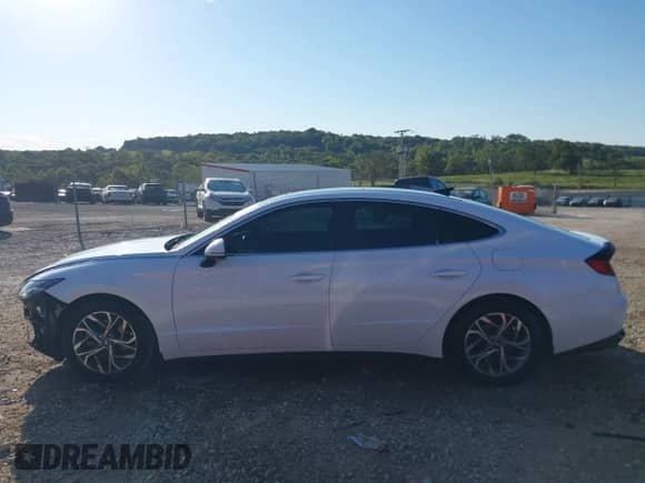 2021 Hyundai Sonata SEL z VIN 5NPEF4JA1MH094577, wystawiony jako IAAI lot #43380708 z przebiegiem 71 516 mil mil oraz . Historia ofert i sprzedaży dostępna na DreamBid. Obrazek 15.