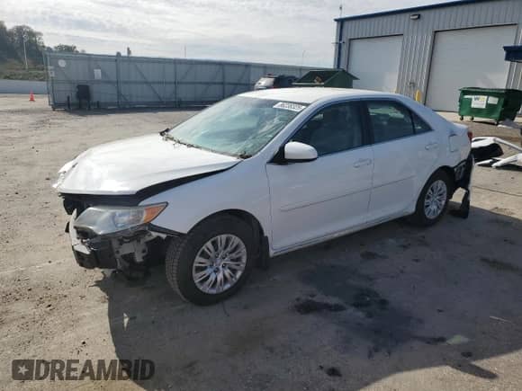 2014 Toyota Camry LE с VIN 4T4BF1FKXER420193, выставлен на аукционе Copart как лот 86238325 с пробегом 130 680 миль миль и На запчасти • Non repairable. История ставок и продаж доступна на DreamBid. Изображение 1.