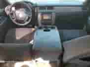 2010 Chevrolet Tahoe LS с VIN 1GNMCAE3XAR238346, выставлен на аукционе Copart как лот 84644295 с пробегом 230 505 миль миль и Списание • Salvage title. История ставок и продаж доступна на DreamBid. Изображение 8.