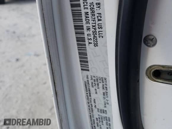 2023 Ram 1500 Tradesman z VIN 1C6RR7FTXPS542235, wystawiony jako Copart lot #70631545 z przebiegiem 66 573 mil mil oraz Szkoda całkowita • Salvage title. Historia ofert i sprzedaży dostępna na DreamBid. Obrazek 12.