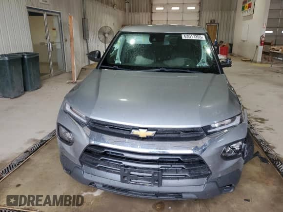 2023 Chevrolet TrailBlazer LS with VIN KL79MNSL5PB196187, listed as a Copart auction lot 63017205 with 28,404 mi miles and Salvage title. Bid and sale history available at DreamBid. Image 5.