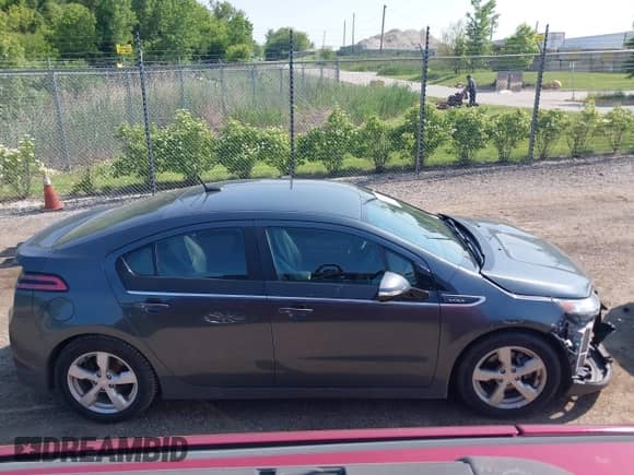 2013 Chevrolet Volt с VIN 1G1RB6E41DU146754, выставлен на аукционе IAAI как лот 42450073 с пробегом 90 681 миль миль и . История ставок и продаж доступна на DreamBid. Изображение 14.