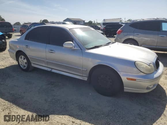 2004 Hyundai Sonata z VIN KMHWF25S64A077935, wystawiony jako Copart lot #54175865 z przebiegiem 147 228 mil mil oraz Szkoda całkowita • Salvage title. Historia ofert i sprzedaży dostępna na DreamBid. Obrazek 4.