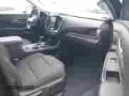 2020 Chevrolet Traverse LT Cloth z VIN 1GNERMKW8LJ169189, wystawiony jako IAAI lot #42004408 z przebiegiem 118 584 mil mil oraz . Historia ofert i sprzedaży dostępna na DreamBid. Obrazek 5.