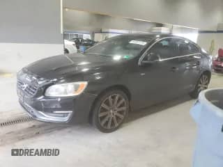 2015 Volvo S60 T6 Drive-E с VIN YV149MFK2F2351331, выставлен на аукционе Copart как лот 69287175 с пробегом 126 628 миль миль и Списание • Salvage title. История ставок и продаж доступна на DreamBid. Изображение 1.