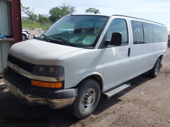 2019 Chevrolet Express Passenger LT с VIN 1GAZGPFG7K1201240, выставлен на аукционе IAAI как лот 42419677 с пробегом 190 781 миль миль и . История ставок и продаж доступна на DreamBid. Изображение 2.