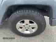 2013 Jeep Wrangler Sport with VIN 1C4AJWAG7DL605881, listed as a IAAI auction lot 41980930 with 214,662 mi miles and . Bid and sale history available at DreamBid. Image 6.