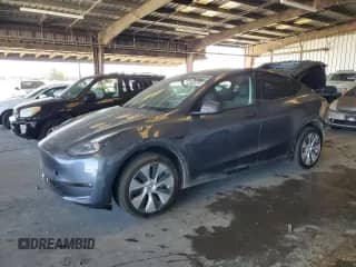 2023 Tesla Model Y Long Range с VIN 7SAYGDEE4PF620455, выставлен на аукционе Copart как лот 65983315 с пробегом 47 846 миль миль и Списание • Salvage title. История ставок и продаж доступна на DreamBid. Изображение 1.