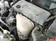 2006 Toyota Camry LE z VIN 4T1BE32KX6U104597, wystawiony jako IAAI lot #43492576 z przebiegiem 228 129 mil mil oraz . Historia ofert i sprzedaży dostępna na DreamBid. Obrazek 14.