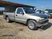2000 Chevrolet Silverado 1500 LS with VIN 1GCEC14V6YE100403, listed as a Copart auction lot 70000125 with 208,594 mi miles and Salvage title. Bid and sale history available at DreamBid. Image 4.