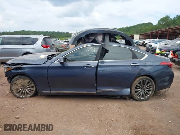 2015 Hyundai Genesis 5.0L z VIN KMHGN4JF4FU066719, wystawiony jako IAAI lot #42420866 z przebiegiem 133 266 mil mil oraz . Historia ofert i sprzedaży dostępna na DreamBid. Obrazek 13.