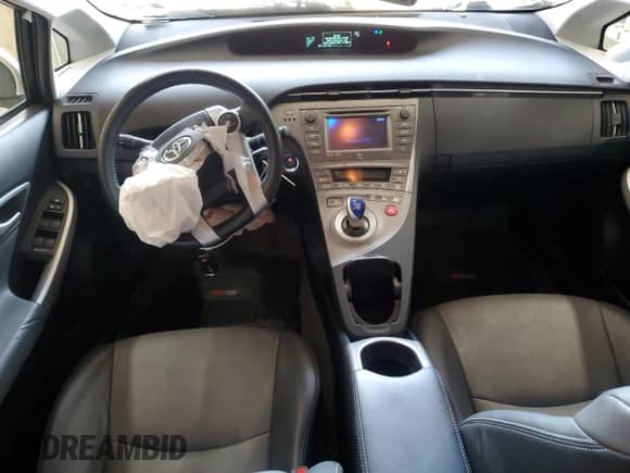 2014 Toyota Prius Four с VIN JTDKN3DUXE1818314, выставлен на аукционе Copart как лот 72026965 с пробегом 180 110 миль миль и Списание • Salvage title. История ставок и продаж доступна на DreamBid. Изображение 8.