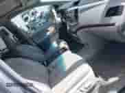 2014 Toyota Sienna Limited с VIN 5TDDK3DC9ES090271, выставлен на аукционе IAAI как лот 43006413 с пробегом 223 894 миль миль и . История ставок и продаж доступна на DreamBid. Изображение 5.