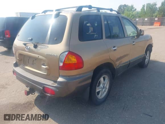 2002 Hyundai Santa Fe GLS с VIN KM8SC73D52U145811, выставлен на аукционе IAAI как лот 42859469 с пробегом 178 230 миль миль и . История ставок и продаж доступна на DreamBid. Изображение 4.