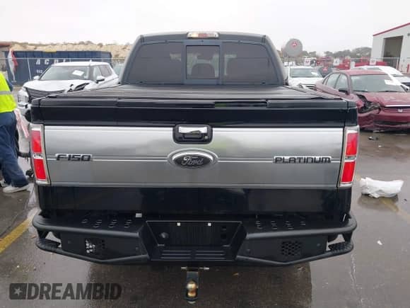 2011 Ford F-150 XLT z VIN 1FTFW1ET8BFD26923, wystawiony jako IAAI lot #41406823 z przebiegiem 94 584 mil mil oraz . Historia ofert i sprzedaży dostępna na DreamBid. Obrazek 17.