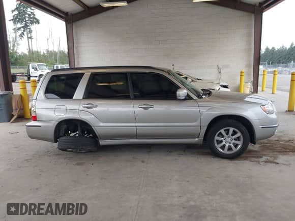 2006 Subaru Forester X с VIN JF1SG65686H752453, выставлен на аукционе IAAI как лот 42618667 с пробегом 98 181 миль миль и . История ставок и продаж доступна на DreamBid. Изображение 13.