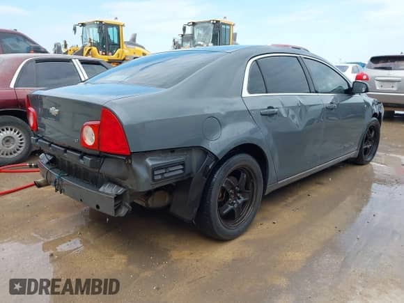 2008 Chevrolet Malibu 1LT с VIN 1G1ZH57B184289861, выставлен на аукционе IAAI как лот 42814093 с пробегом 252 378 миль миль и . История ставок и продаж доступна на DreamBid. Изображение 4.