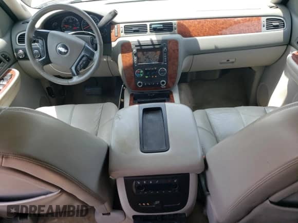 2008 Chevrolet Tahoe 1LT с VIN 1GNFK130X8J112856, выставлен на аукционе Copart как лот 65707485 с пробегом 266 153 миль миль и Списание • Salvage title. История ставок и продаж доступна на DreamBid. Изображение 8.