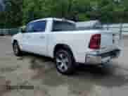 2024 Ram 1500 Laramie z VIN 1C6RREJT3RN205371, wystawiony jako Copart lot #63596605 z przebiegiem 35 830 mil mil oraz Czysty tytuł • Clean title. Historia ofert i sprzedaży dostępna na DreamBid. Obrazek 2.