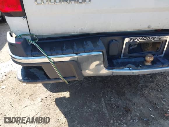 2016 Chevrolet Colorado 2WD WT z VIN 1GCHSBEA3G1277451, wystawiony jako IAAI lot #42976789 z przebiegiem 87 950 mil mil oraz . Historia ofert i sprzedaży dostępna na DreamBid. Obrazek 17.