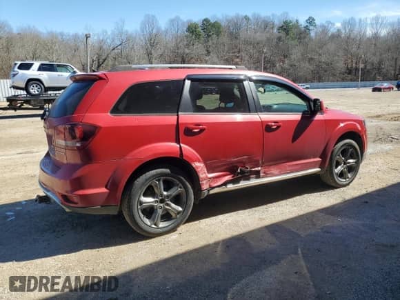 2015 Dodge Journey Crossroad with VIN 3C4PDCGGXFT517227, listed as a Copart auction lot 47136595 with 151,372 mi miles and Salvage title. Bid and sale history available at DreamBid. Image 3.