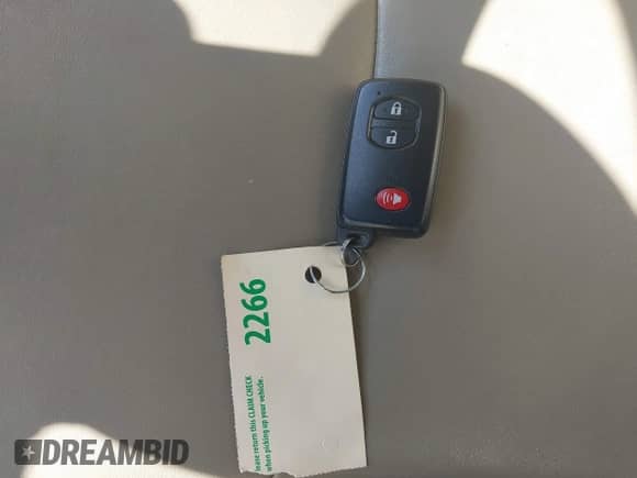 2013 Toyota Prius One с VIN JTDKN3DU4D5632663, выставлен на аукционе IAAI как лот 42827746 с пробегом 129 446 миль миль и . История ставок и продаж доступна на DreamBid. Изображение 11.