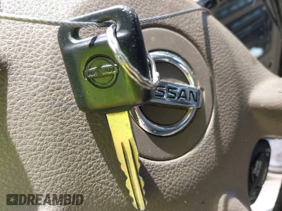 2004 Nissan Pathfinder SE с VIN JN8DR09Y24W916394, выставлен на аукционе IAAI как лот 42379787 с пробегом 211 094 миль миль и . История ставок и продаж доступна на DreamBid. Изображение 11.