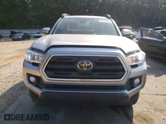 2018 Toyota Tacoma SR5 with VIN 5TFAZ5CN2JX058313, listed as a Copart auction lot 81152485 with 132,031 mi miles and Salvage title. Bid and sale history available at DreamBid. Image 5.