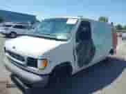 2002 Ford Econoline Cargo z VIN 1FTSE34L02HA30779, wystawiony jako IAAI lot #40210628 z przebiegiem 385 383 mil mil oraz . Historia ofert i sprzedaży dostępna na DreamBid. Obrazek 6.