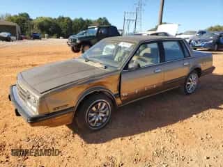 1985 Chevrolet Celebrity с VIN 2G1AW19R2F1120933, выставлен на аукционе Copart как лот 75407474 с пробегом 78 007 миль миль и Списание • Salvage title. История ставок и продаж доступна на DreamBid. Изображение 1.