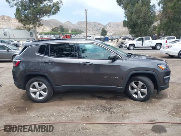 2021 Jeep Compass Altitude with VIN 3C4NJCBB0MT598778, listed as a IAAI auction lot 42416749 with 90,314 mi miles and . Bid and sale history available at DreamBid. Image 13.