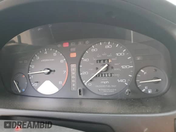 1996 Honda Accord LX z VIN 1HGCD5639TA015189, wystawiony jako Copart lot #70016855 z przebiegiem 223 903 mil mil oraz Szkoda całkowita • Salvage title. Historia ofert i sprzedaży dostępna na DreamBid. Obrazek 9.