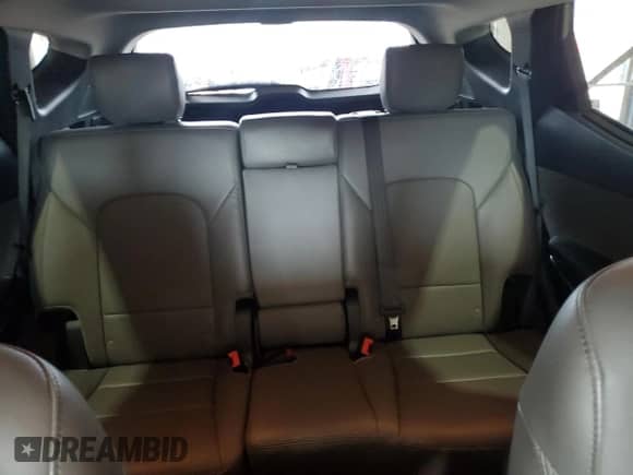 2016 Hyundai Santa Fe с VIN 5XYZWDLA4GG327488, выставлен на аукционе Copart как лот 82063675 с пробегом 73 376 миль миль и Списание • Salvage title. История ставок и продаж доступна на DreamBid. Изображение 10.