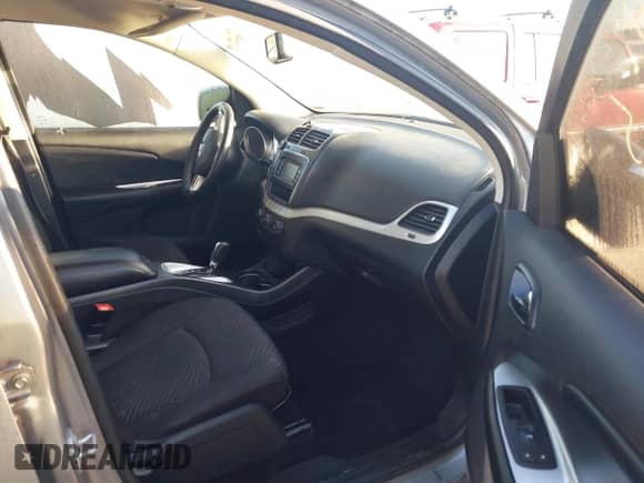 2016 Dodge Journey SE with VIN 3C4PDCAB0GT186088, listed as a IAAI auction lot 43329473 with 169,972 mi miles and . Bid and sale history available at DreamBid. Image 5.