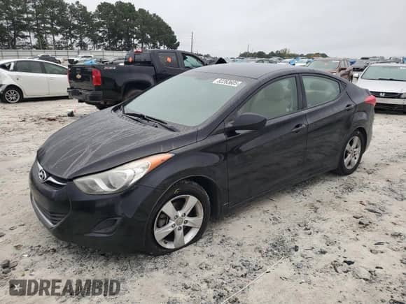 2013 Hyundai Elantra GLS с VIN 5NPDH4AE8DH382833, выставлен на аукционе Copart как лот 82283605 с пробегом 172 353 миль миль и Списание • Salvage title. История ставок и продаж доступна на DreamBid. Изображение 1.
