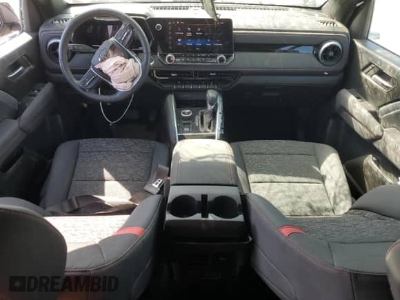 2024 Chevrolet Colorado 4WD Z71 с VIN 1GCPTDEK7R1251161, выставлен на аукционе Copart как лот 50207045 с пробегом 10 496 миль миль и Списание • Salvage title. История ставок и продаж доступна на DreamBid. Изображение 8.