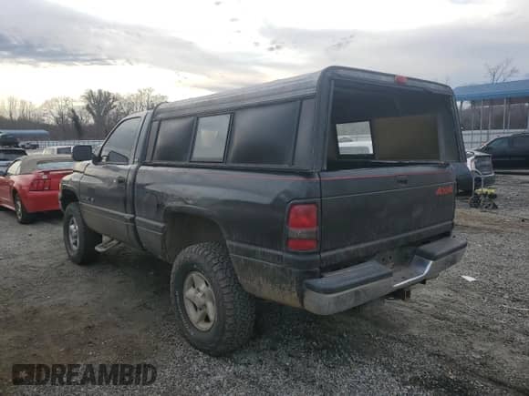 1994 Dodge 1500 with VIN 3B7HF16Z4RM561275, listed as a Copart auction lot 43076245 with Not provided miles and Salvage title. Bid and sale history available at DreamBid. Image 2.
