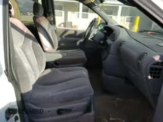2000 Dodge Caravan ES z VIN 1B4GP74L7YB645653, wystawiony jako Copart lot #54732250 z przebiegiem 166 274 mil mil oraz Nie do naprawy • Non repairable. Historia ofert i sprzedaży dostępna na DreamBid. Obrazek 5.