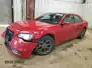 2015 Chrysler 300 S с VIN 2C3CCAGG3FH922753, выставлен на аукционе Copart как лот 64261485 с пробегом 154 353 миль миль и Чистый • Clean title. История ставок и продаж доступна на DreamBid. Изображение 1.