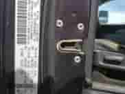 2015 Ram 1500 Tradesman z VIN 1C6RR6KM3FS581319, wystawiony jako Copart lot #51818455 z przebiegiem 130 865 mil mil oraz Szkoda całkowita • Salvage title. Historia ofert i sprzedaży dostępna na DreamBid. Obrazek 12.