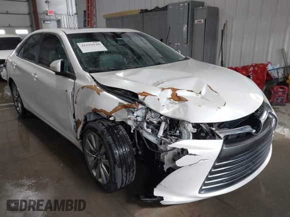 2016 Toyota Camry XLE с VIN 4T1BF1FK1GU601082, выставлен на аукционе IAAI как лот 41593120 с пробегом 229 889 миль миль и . История ставок и продаж доступна на DreamBid. Изображение 6.
