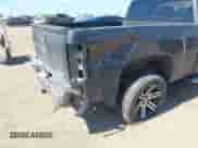 2011 Chevrolet Silverado 1500 LT z VIN 1GCRCSE08BZ222738, wystawiony jako IAAI lot #42884214 z przebiegiem 174 647 mil mil oraz . Historia ofert i sprzedaży dostępna na DreamBid. Obrazek 6.