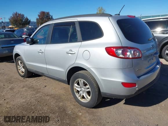 2010 Hyundai Santa Fe GLS with VIN 5NMSGDAB0AH339208, listed as a IAAI auction lot 43463486 with 188,172 mi miles and . Bid and sale history available at DreamBid. Image 3.
