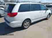2004 Toyota Sienna XLE z VIN 5TDZA22CX4S094673, wystawiony jako IAAI lot #43387108 z przebiegiem 134 276 mil mil oraz . Historia ofert i sprzedaży dostępna na DreamBid. Obrazek 4.